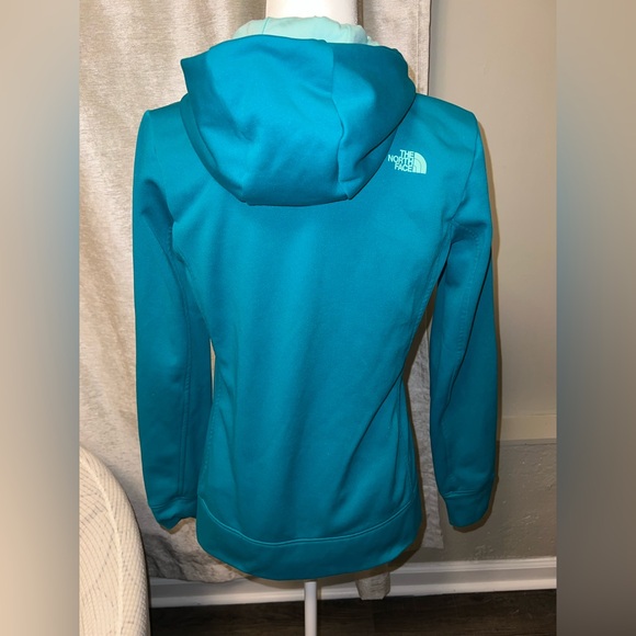 The North Face Women's Vibrant Blue Hoodie - Picture 4 of 6